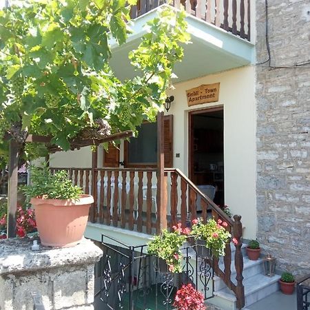 Small Town Apartment Konitsa Exterior foto